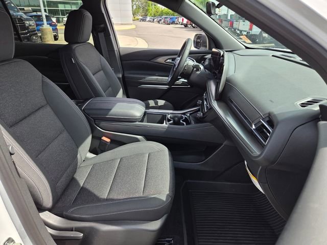 Used 2026 Chevrolet Traverse LT w/ Driver Confidence Package FWD image 14