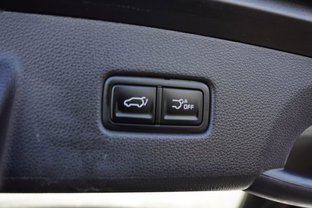 Used 2023 Kia Carnival EX image 22