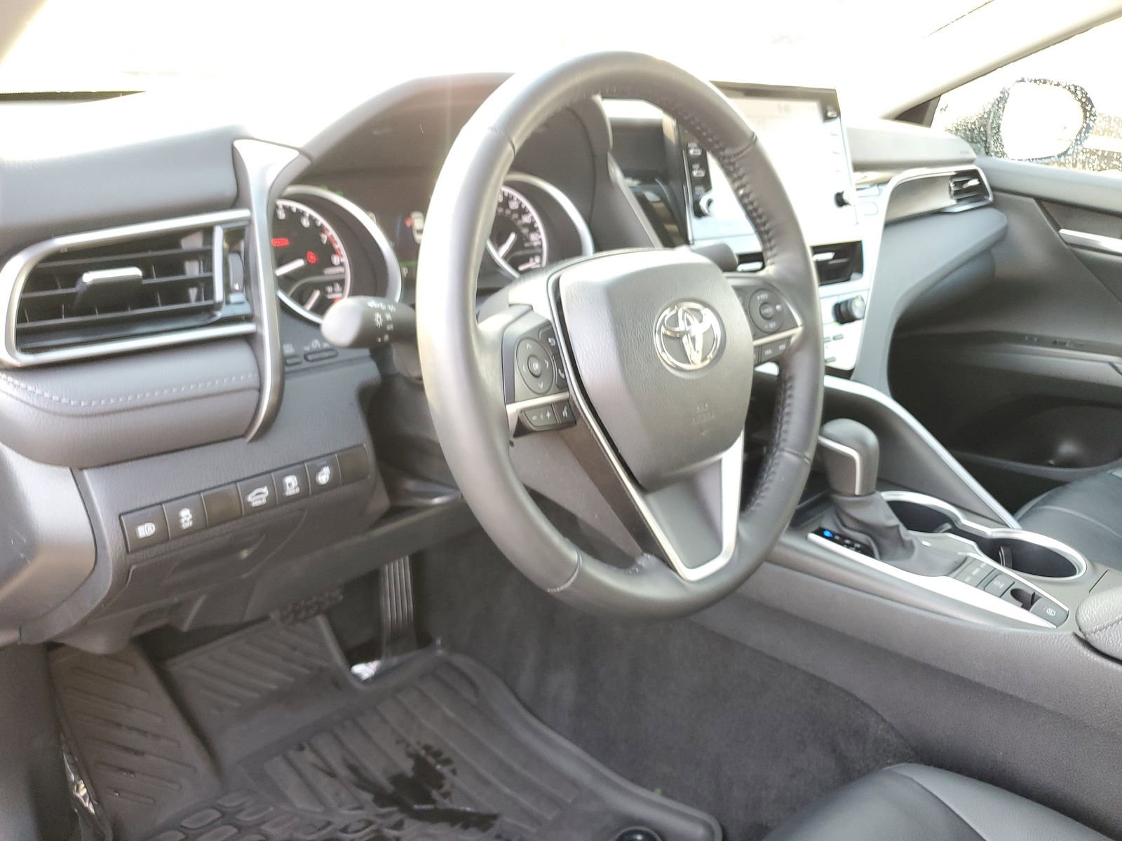 Certified 2024 Toyota Camry XLE w/ Cold Weather Package FWD image 18