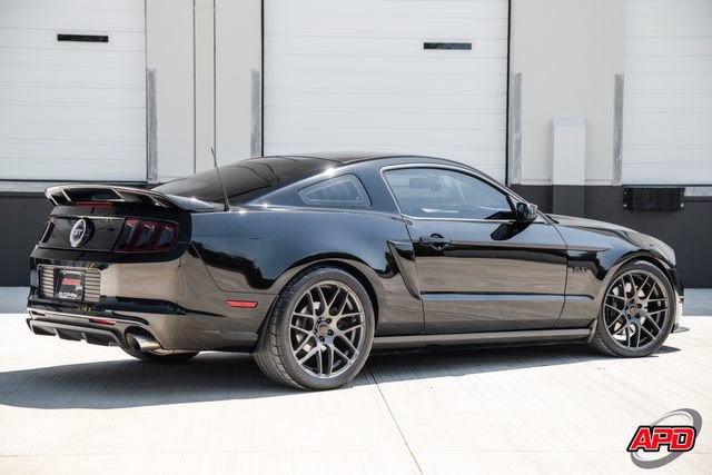 Used 2013 Ford Mustang GT Premium RWD image 5