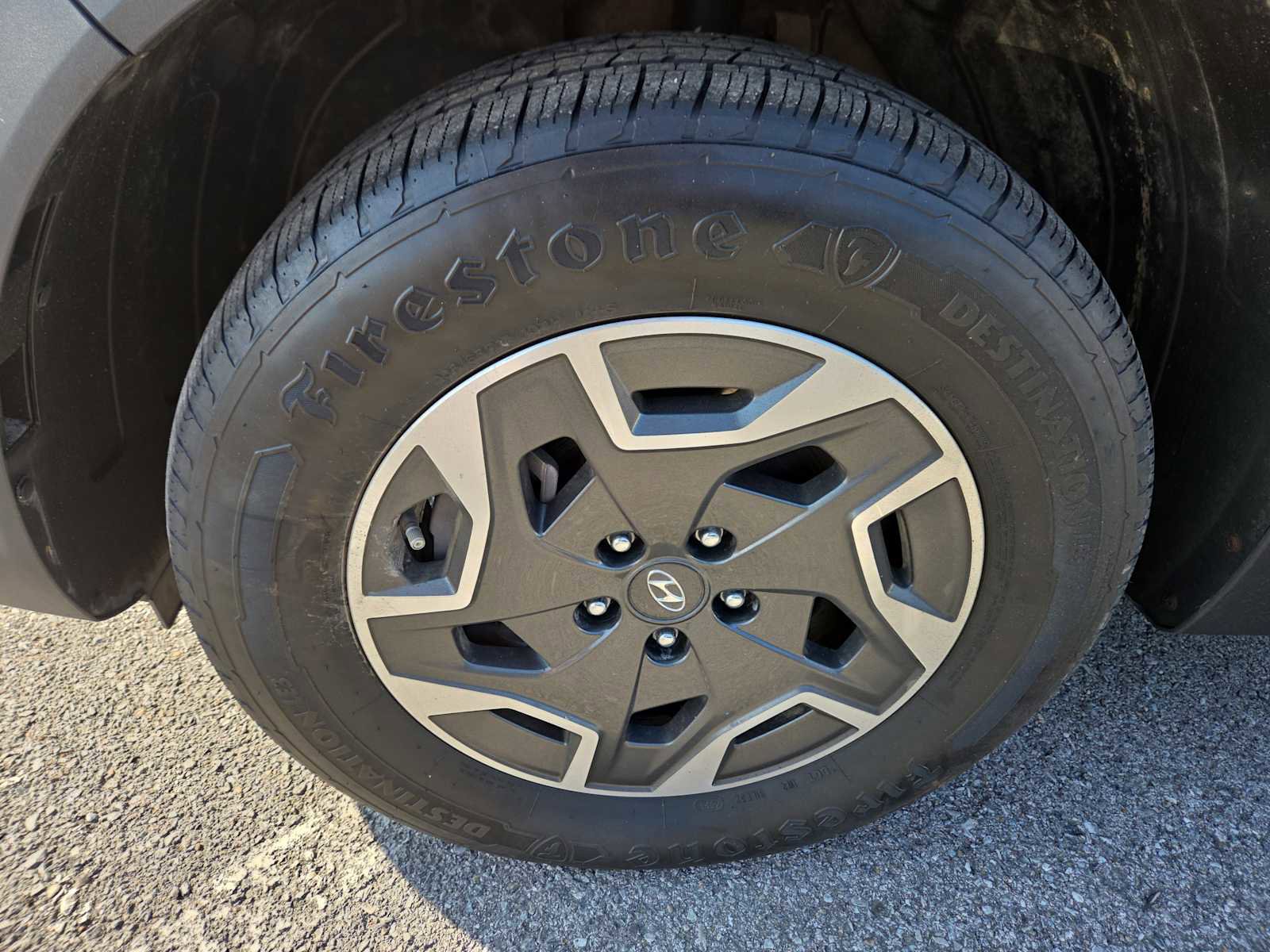 Used 2022 Hyundai Santa Fe Blue image 2