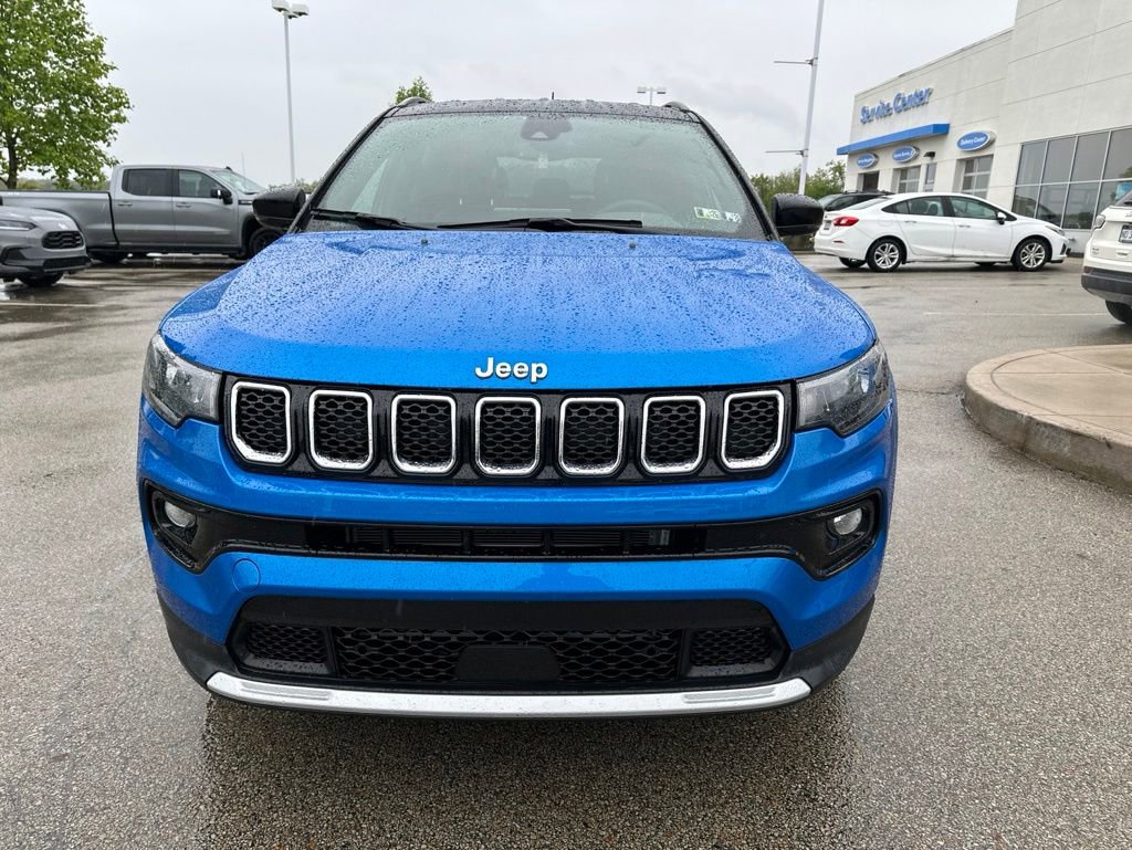 Used 2023 Jeep Compass Limited AWD/4WD image 7