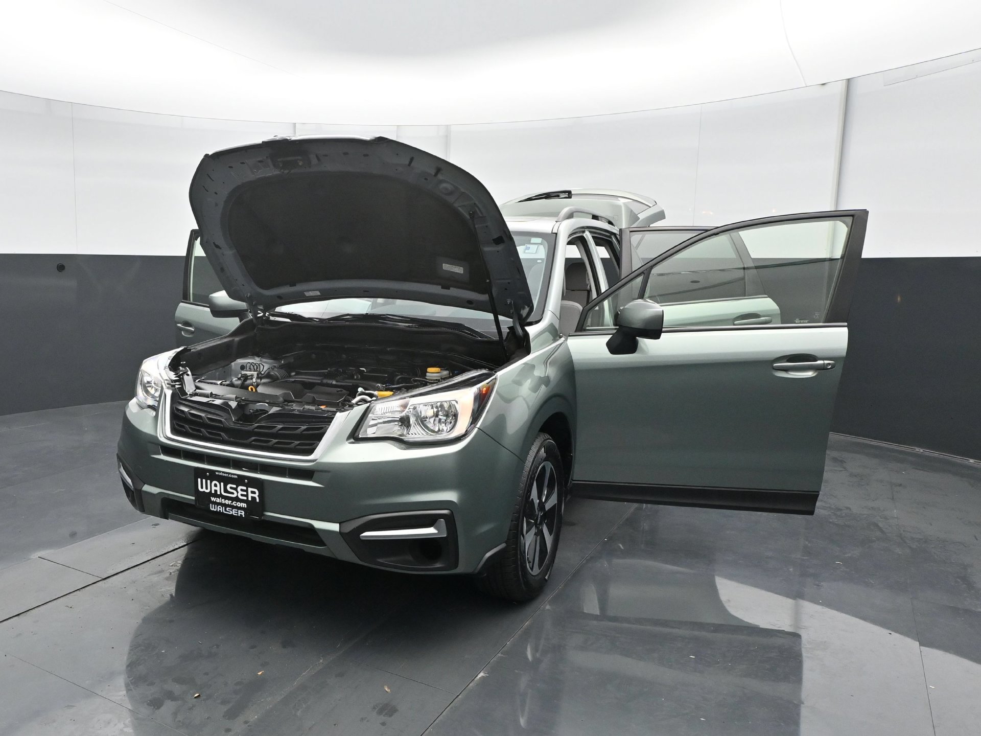 Used 2017 Subaru Forester 2.5i Premium w/ Popular Package #2A AWD/4WD image 29