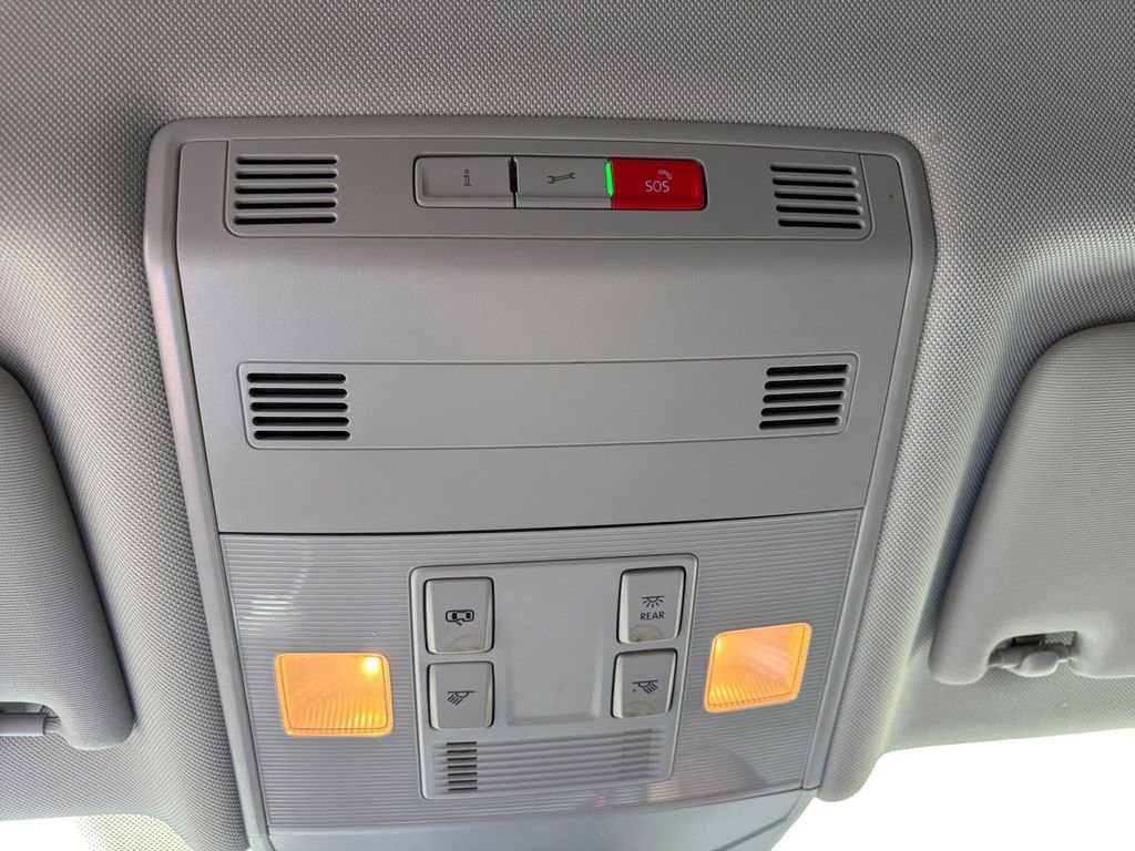 Certified 2024 Volkswagen Jetta SE image 22