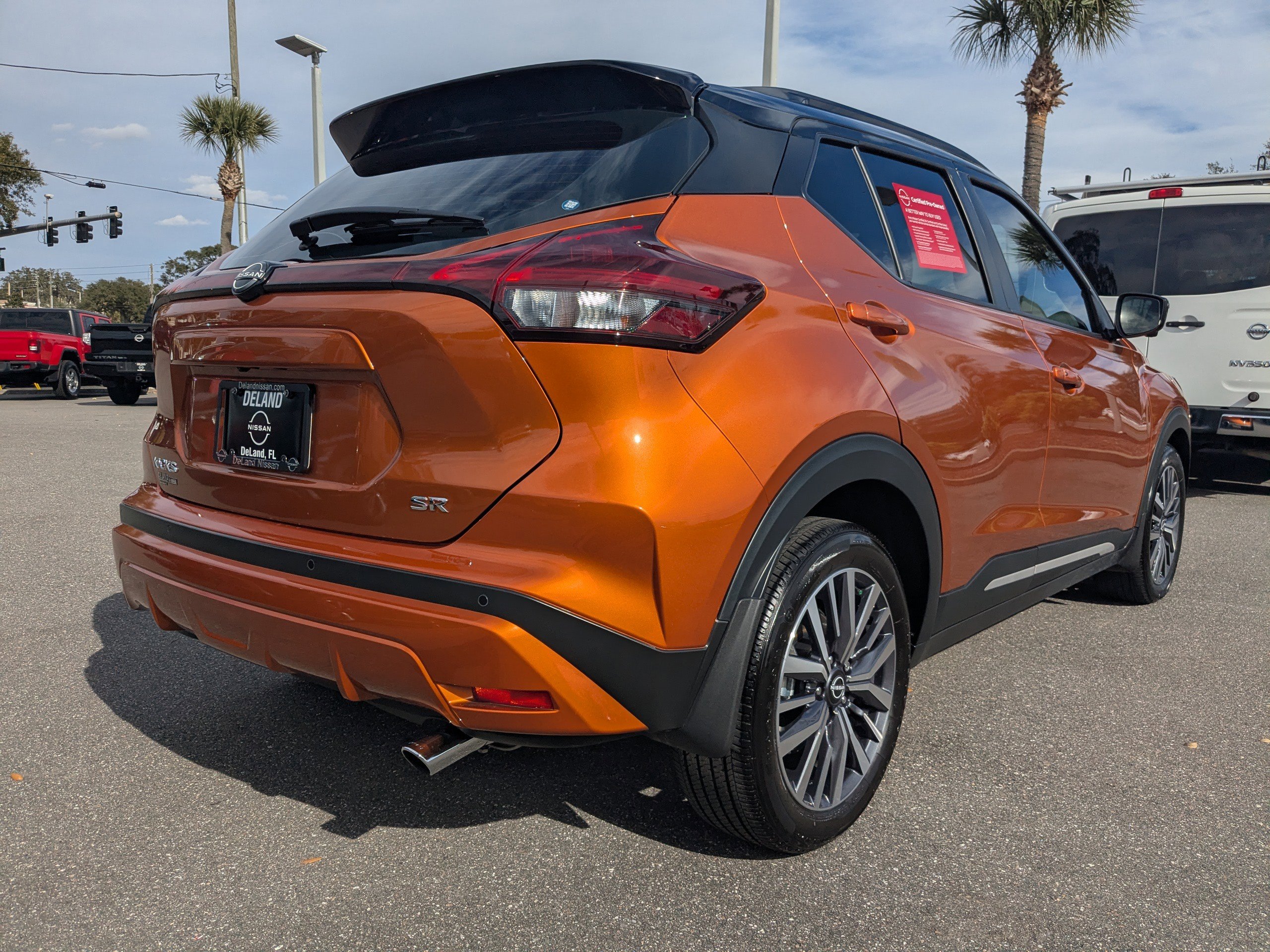 Certified 2024 Nissan Kicks SR w/ SR Premium Package image 4