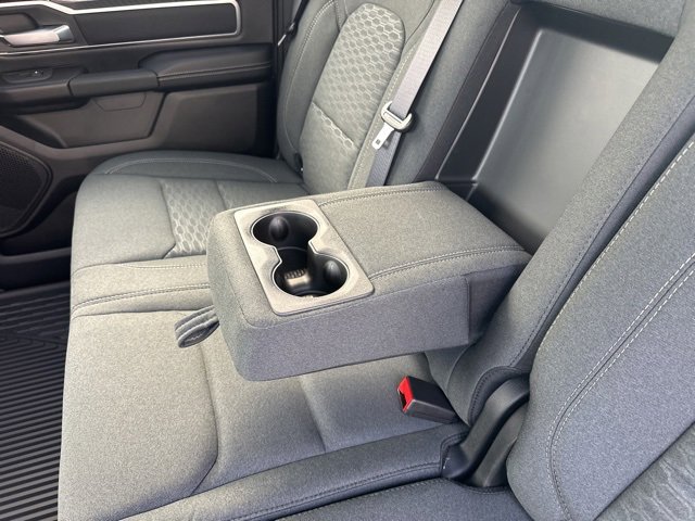 New 2026 RAM 1500 4x4 Crew Cab image 34