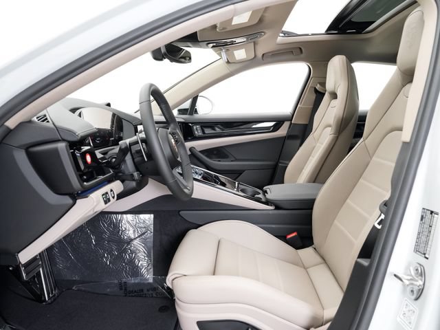 Certified 2025 Porsche Panamera 4 E-Hybrid AWD/4WD image 6