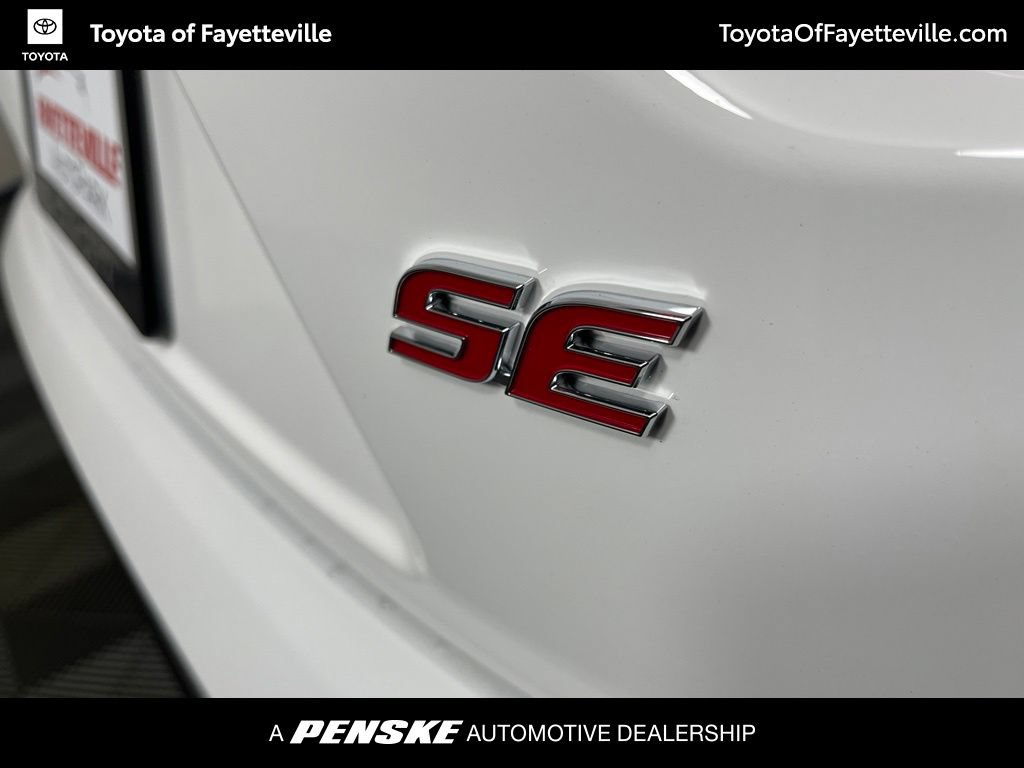 Used 2026 Toyota Corolla SE FWD image 4