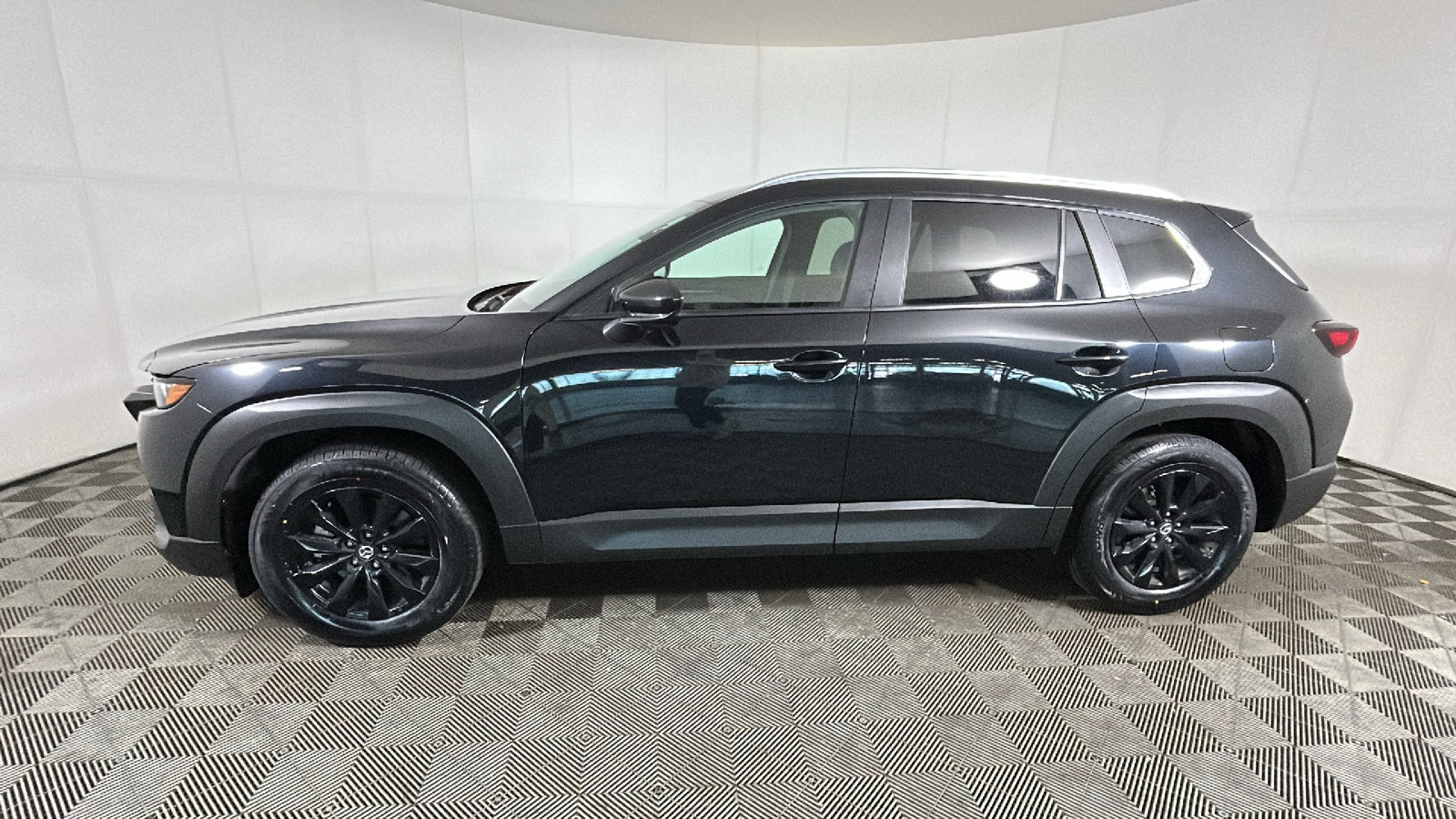 Used 2025 MAZDA CX-50 AWD 2.5 S w/ Preferred Package image 6