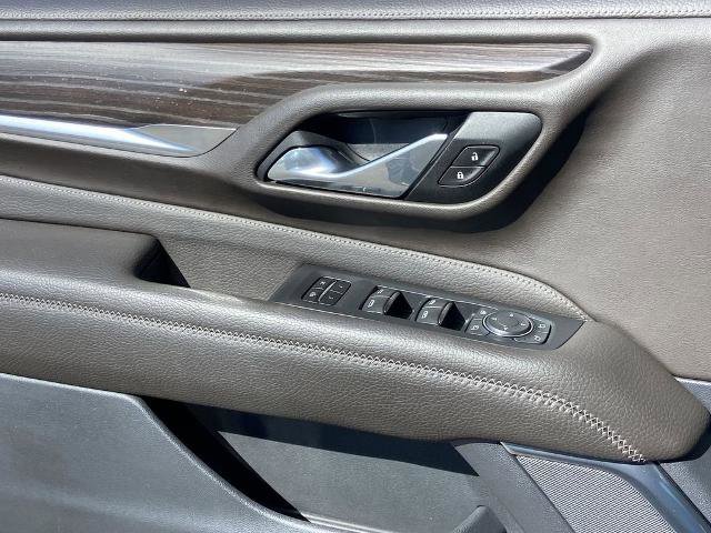 Used 2021 GMC Yukon Denali w/ Denali Premium Package image 19