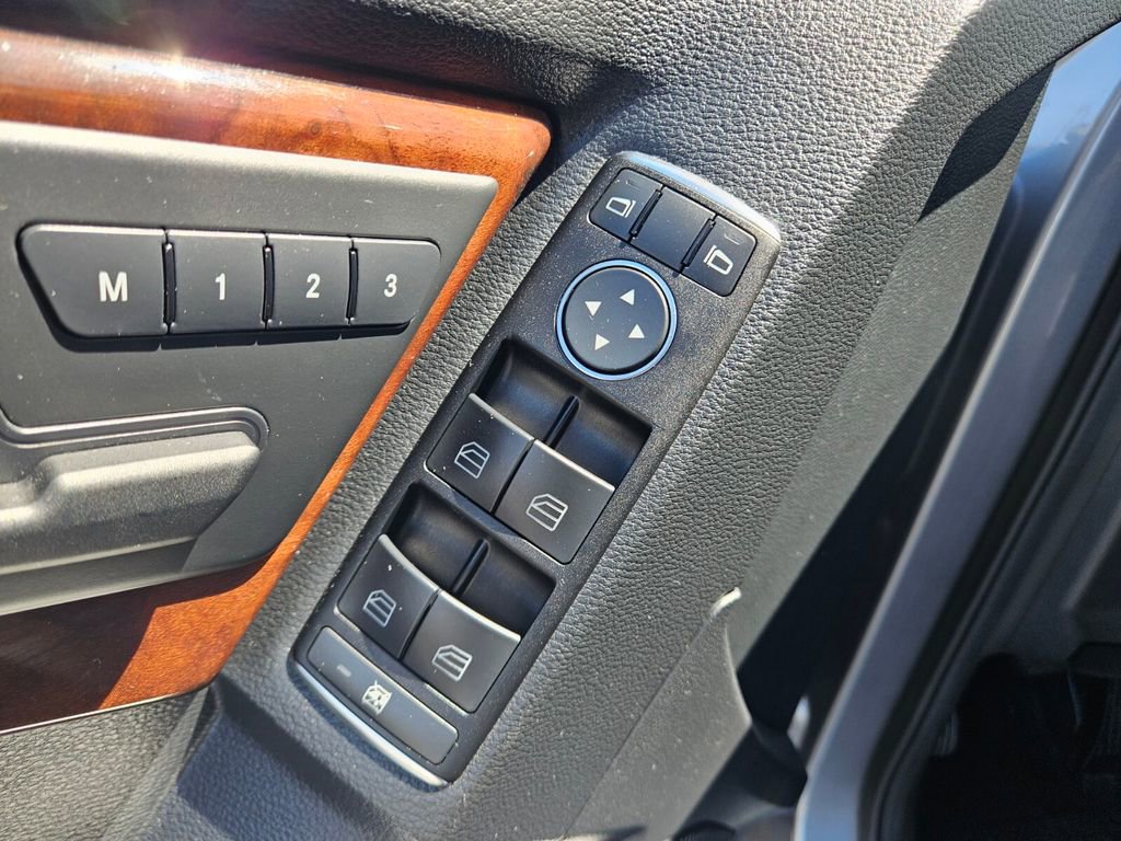 Used 2012 Mercedes-Benz GLK 350 4MATIC image 15