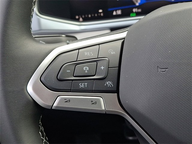 New 2025 Volkswagen Taos SE image 19