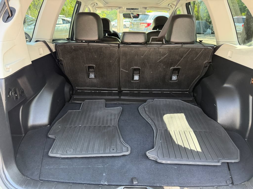Used 2018 Subaru Forester 2.5i Touring AWD/4WD image 7