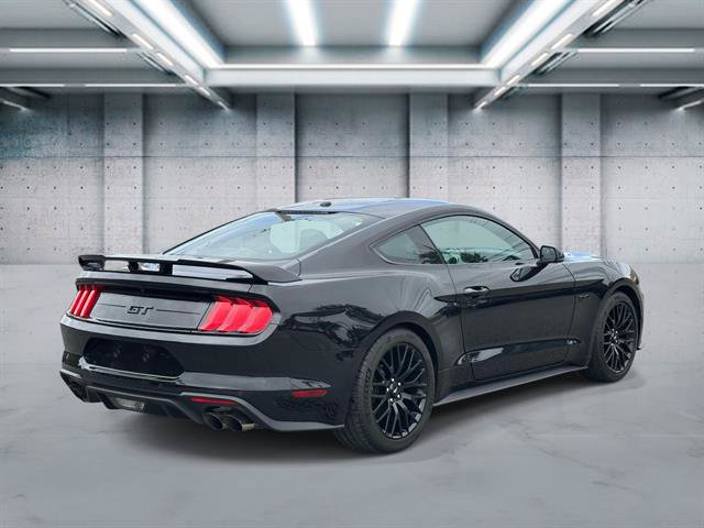 Used 2018 Ford Mustang GT Premium w/ GT Performance Package RWD image 28