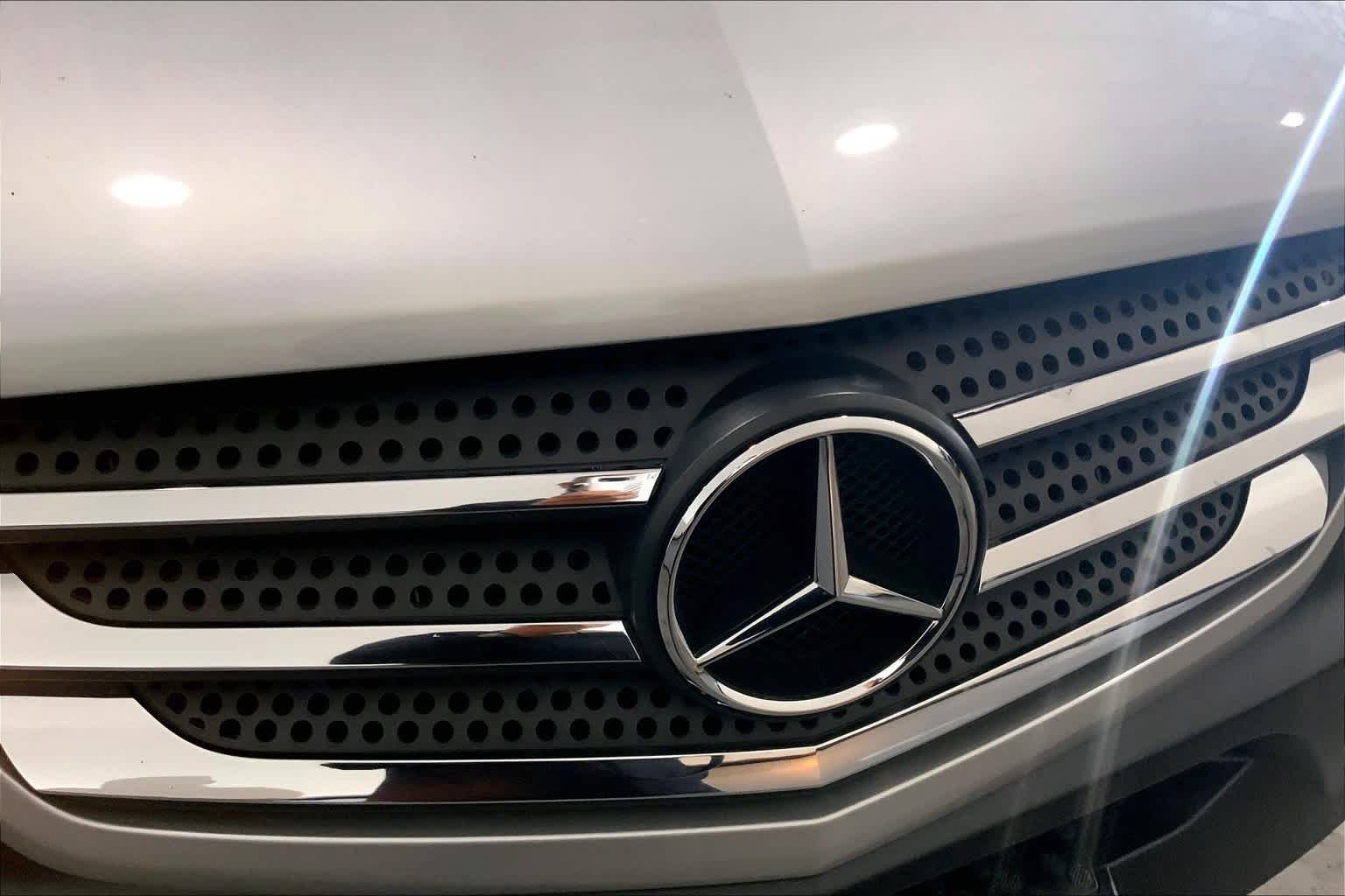 Used 2017 Mercedes-Benz Sprinter 2500 image 30