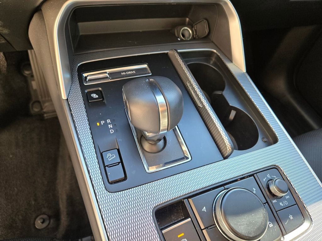 Used 2025 MAZDA CX-70 Plug-In Hybrid w/ Premium Pkg image 30
