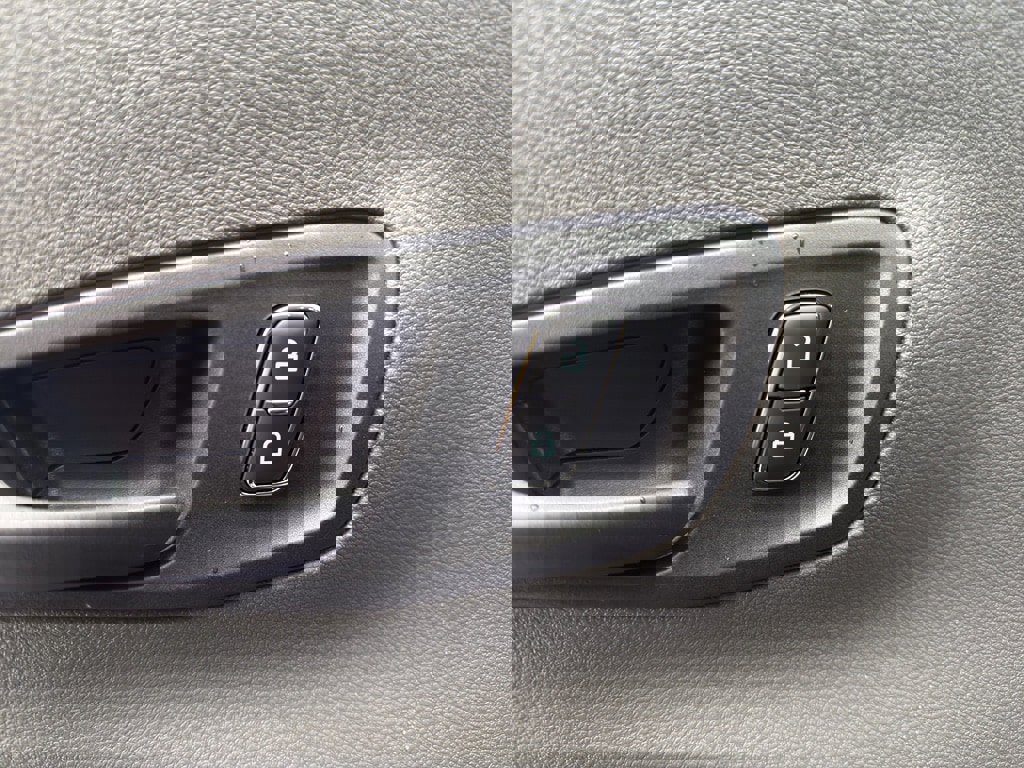 New 2025 Ford Transit 250 Low Roof AWD image 18