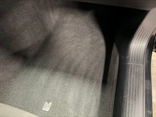 Used 2021 Dodge Challenger SXT image 27