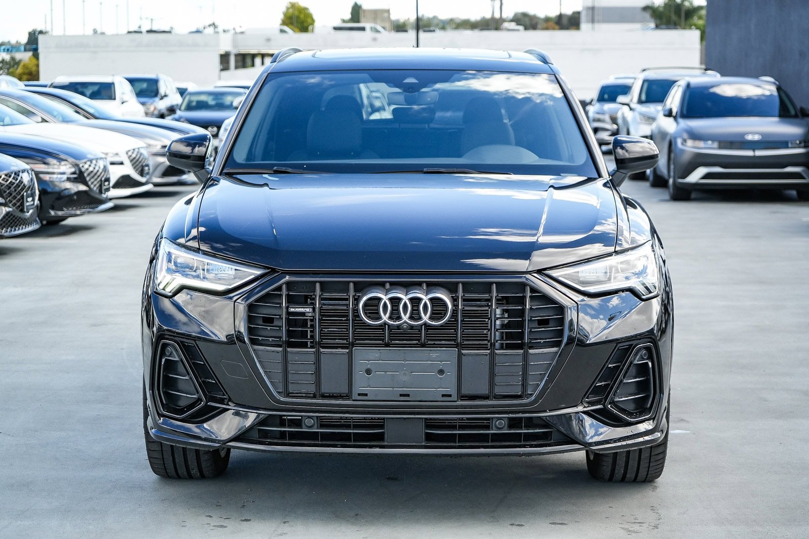 Used 2022 Audi Q3 2.0T Premium Plus image 2