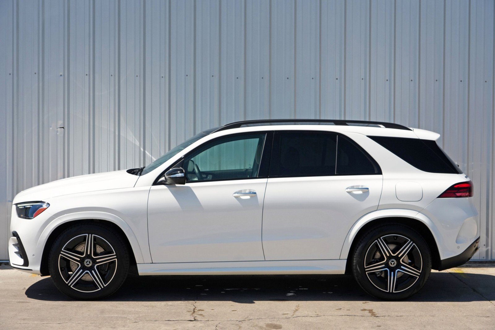 Used 2024 Mercedes-Benz GLE 450e 4MATIC image 58