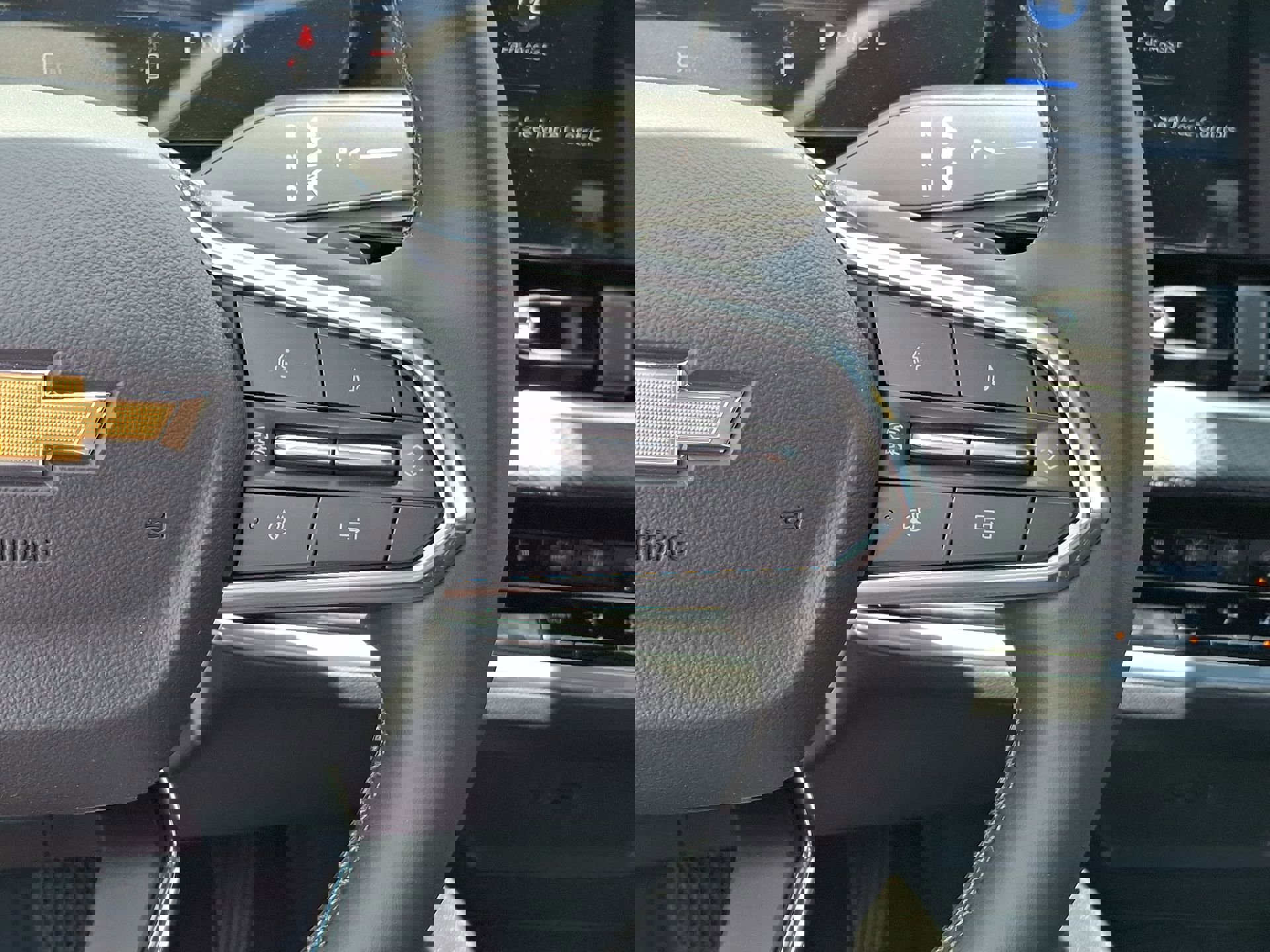 New 2026 Chevrolet Equinox LT image 32