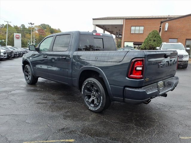 New 2026 RAM 1500 4x4 Crew Cab image 4