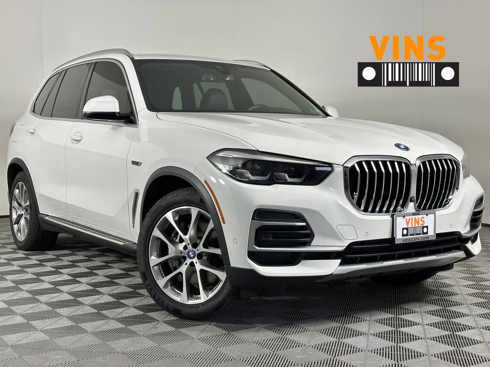 Used 2023 BMW X5 xDrive45e AWD/4WD image 1