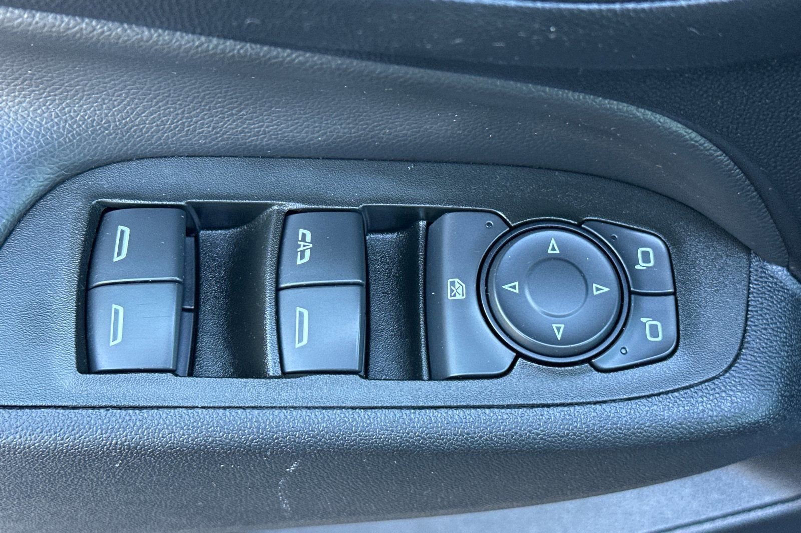 Used 2022 Chevrolet Equinox LT image 11