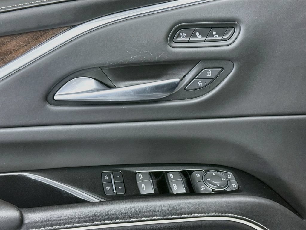 Used 2023 Cadillac Escalade Sport Platinum w/ Heavy-Duty Trailer Package AWD/4WD image 23