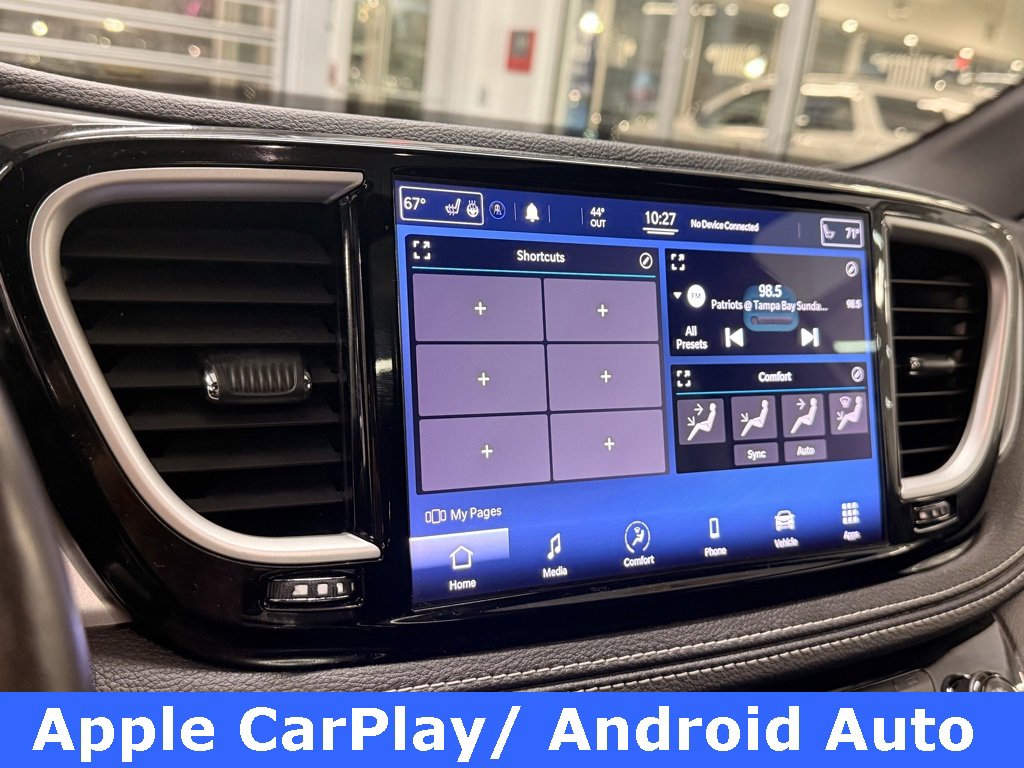 Used 2021 Chrysler Pacifica Touring-L w/ Uconnect Theater Family Group image 39