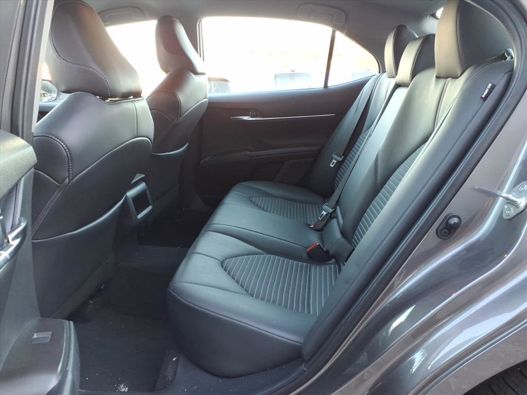 Used 2024 Toyota Camry SE image 8