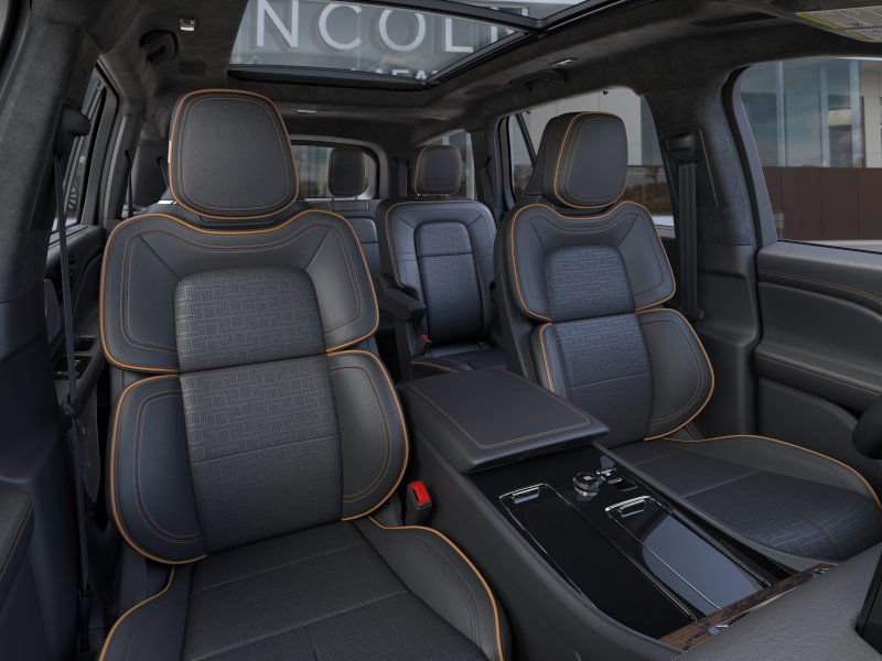 New 2026 Lincoln Aviator Black Label w/ Dynamic Handling Package AWD/4WD image 10