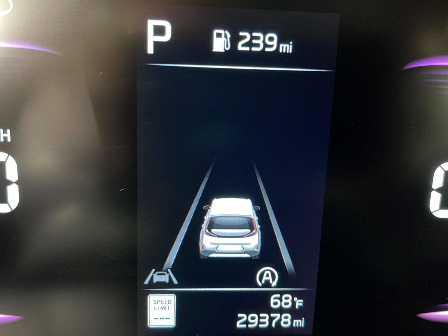 Used 2025 Kia Soul LX w/ LX Technology Package FWD image 10