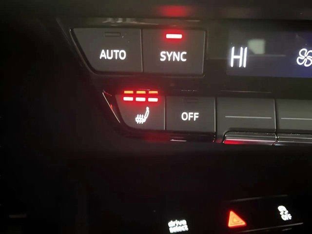 Used 2024 Audi Q4 e-tron Premium Plus w/ Premium Plus image 46