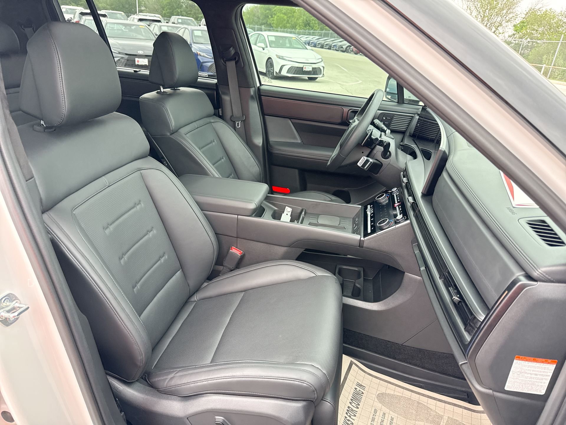 Used 2025 Hyundai Santa Fe Calligraphy AWD/4WD image 26