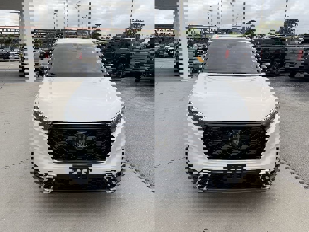 Used 2023 Honda CR-V Sport Touring image 3