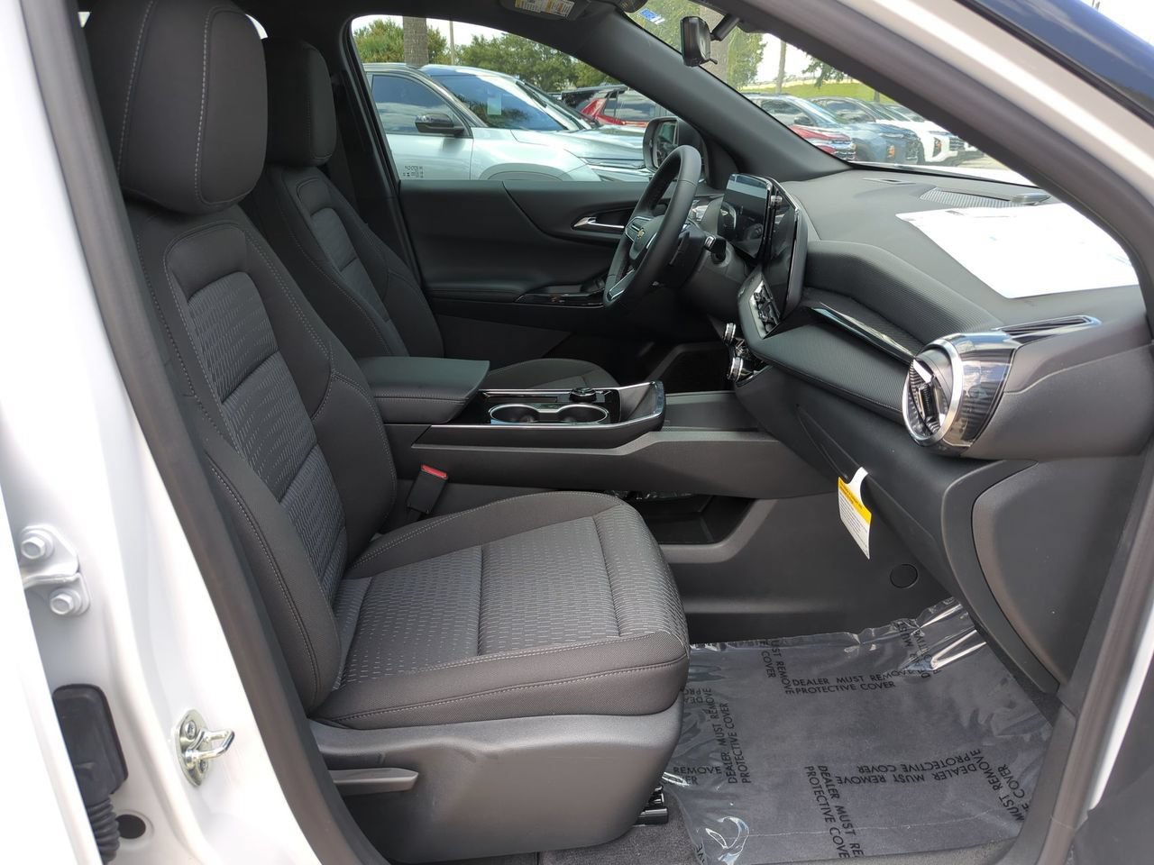 New 2027 Chevrolet Equinox LT w/ Safety and Technology Package FWD image 23