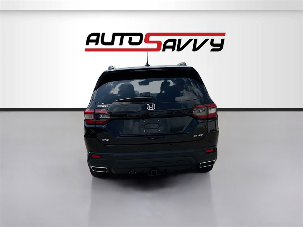 Used 2024 Honda Pilot Elite image 6