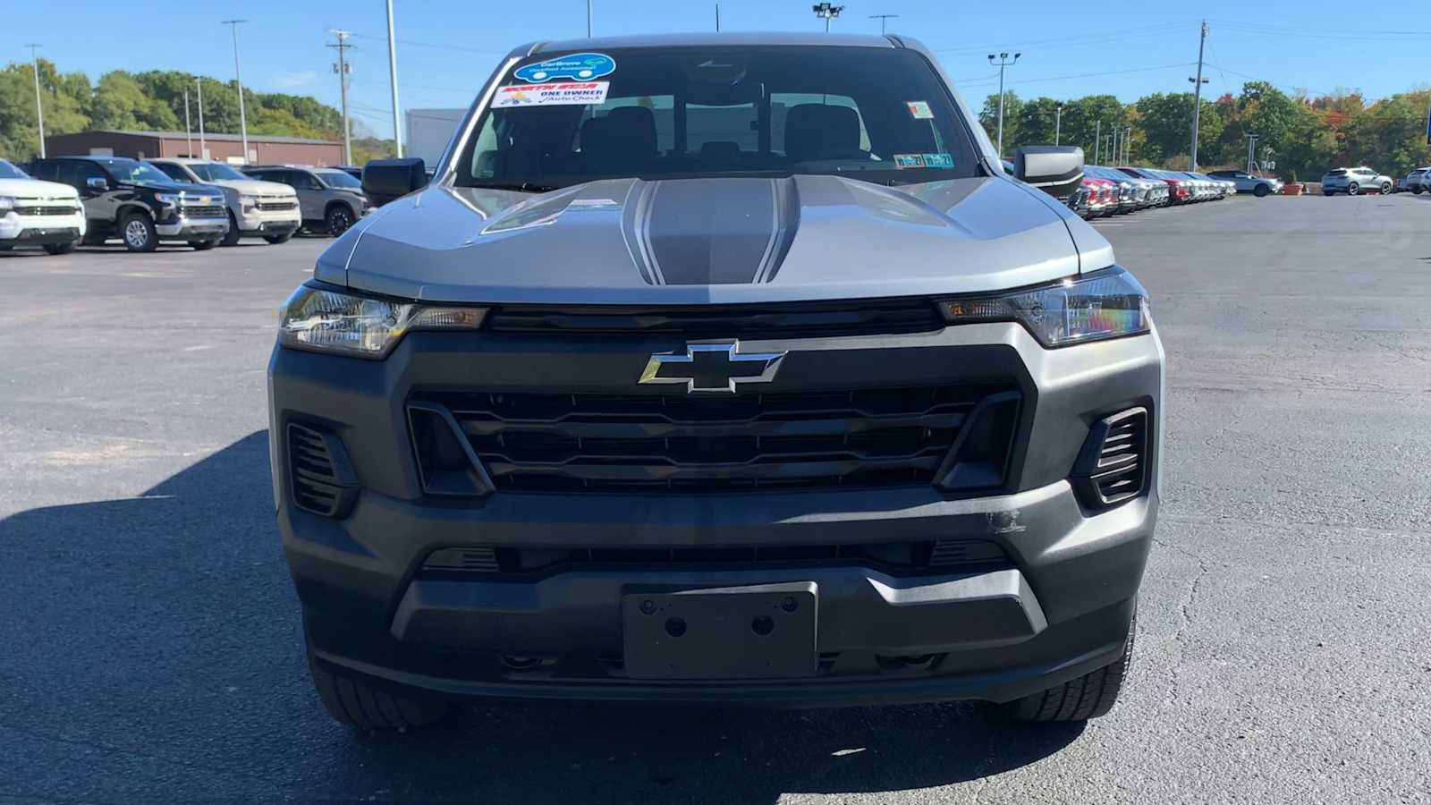 Certified 2025 Chevrolet Colorado W/T AWD/4WD image 3