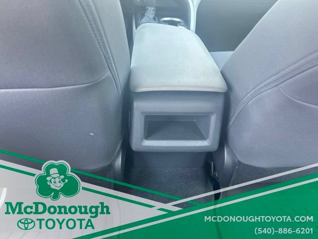 Certified 2022 Toyota Camry LE FWD image 9