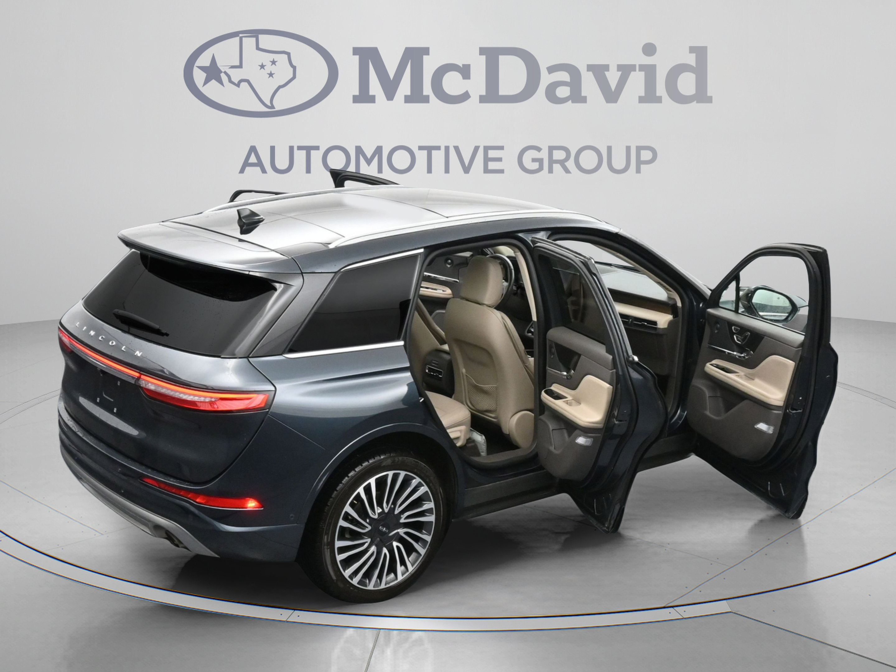 Used 2022 Lincoln Corsair Reserve w/ Equipment Group 201A AWD/4WD image 9