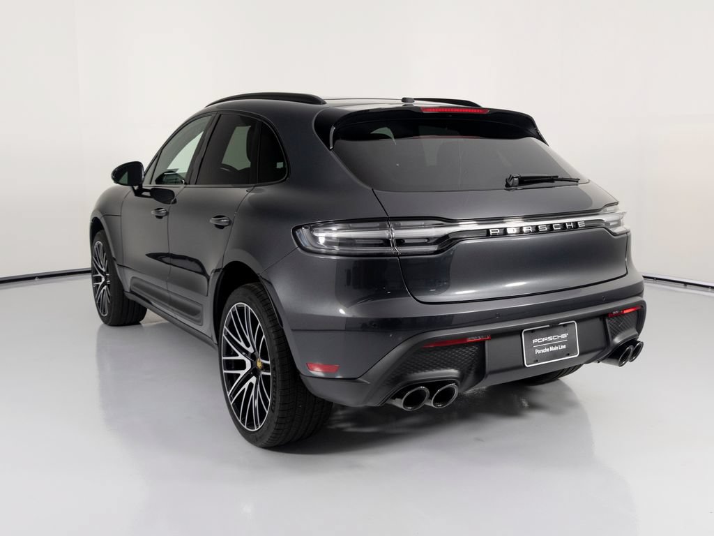 Certified 2026 Porsche Macan AWD/4WD image 3