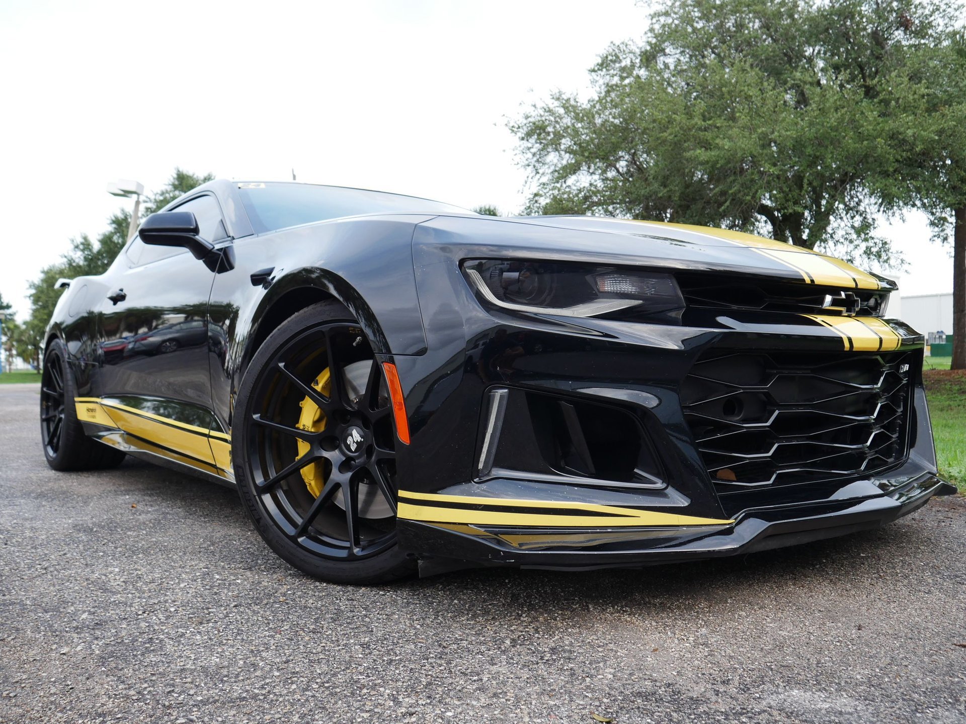 Used 2020 Chevrolet Camaro ZL1 RWD image 38