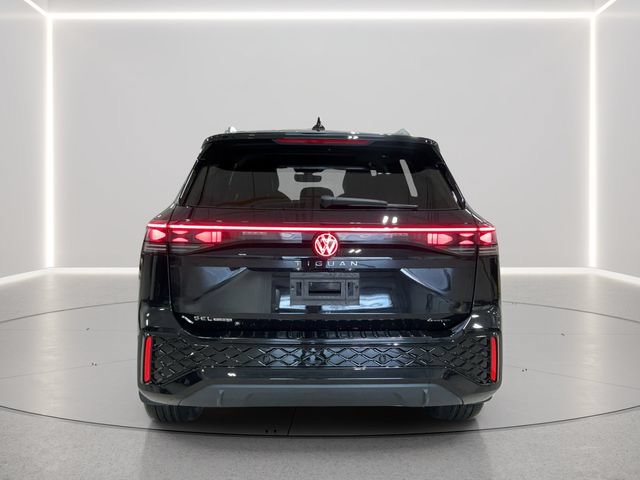 New 2026 Volkswagen Tiguan SEL R-Line AWD/4WD image 4