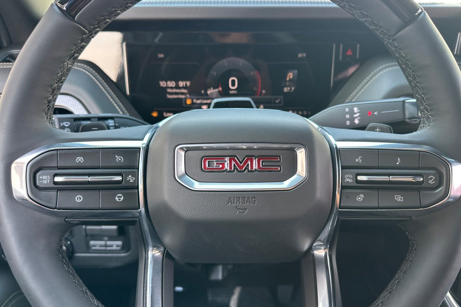 Used 2025 GMC Yukon XL Elevation image 23