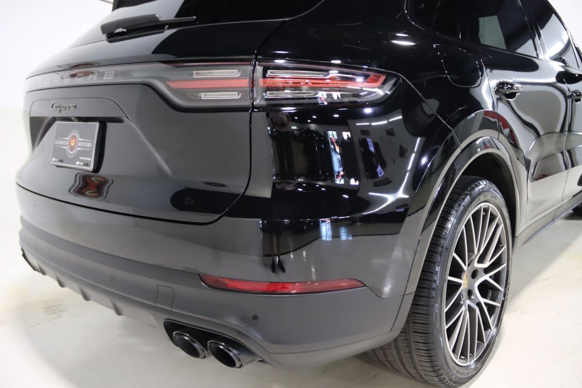 Used 2022 Porsche Cayenne Platinum Edition AWD/4WD image 11