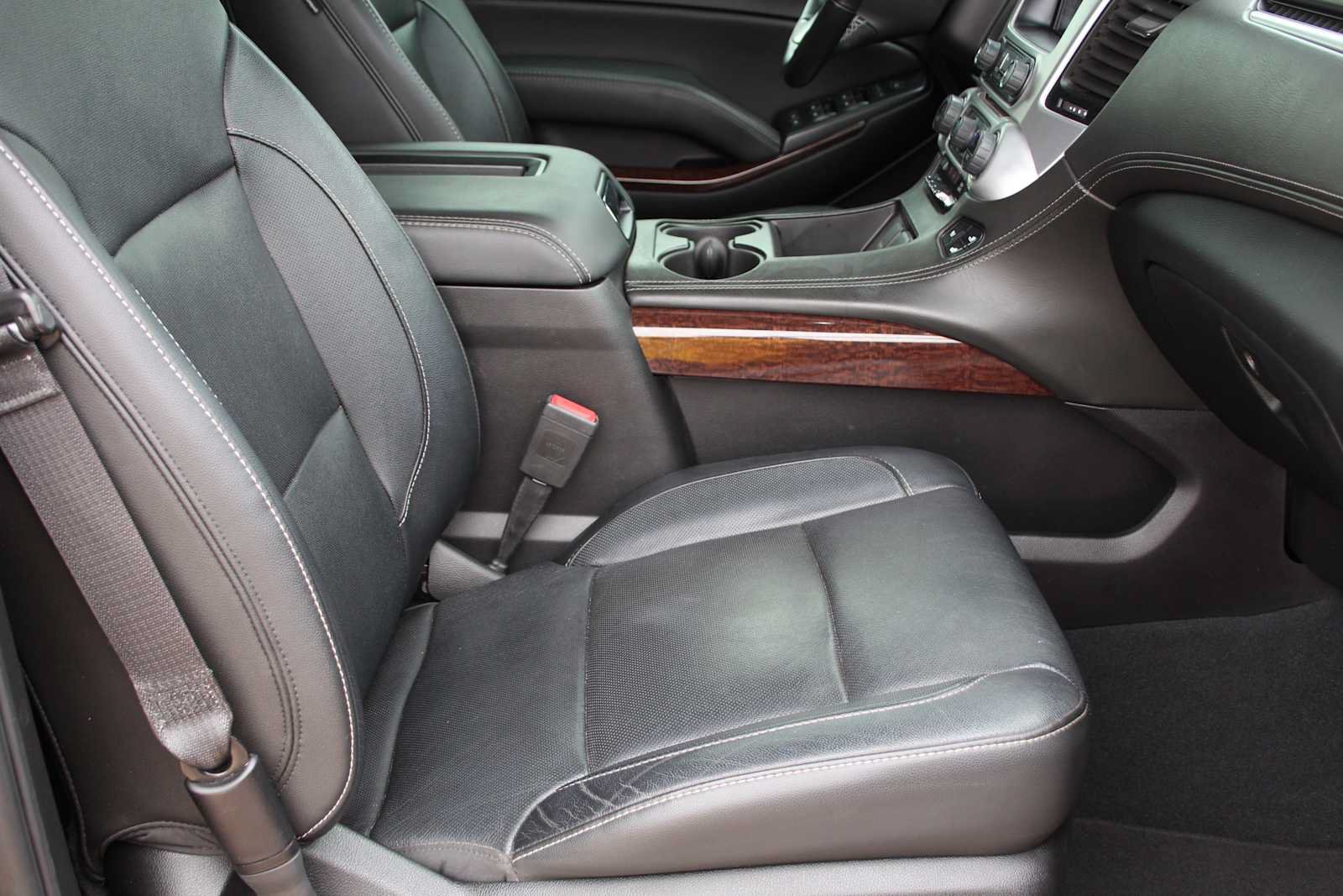 Used 2019 GMC Yukon SLT RWD image 18