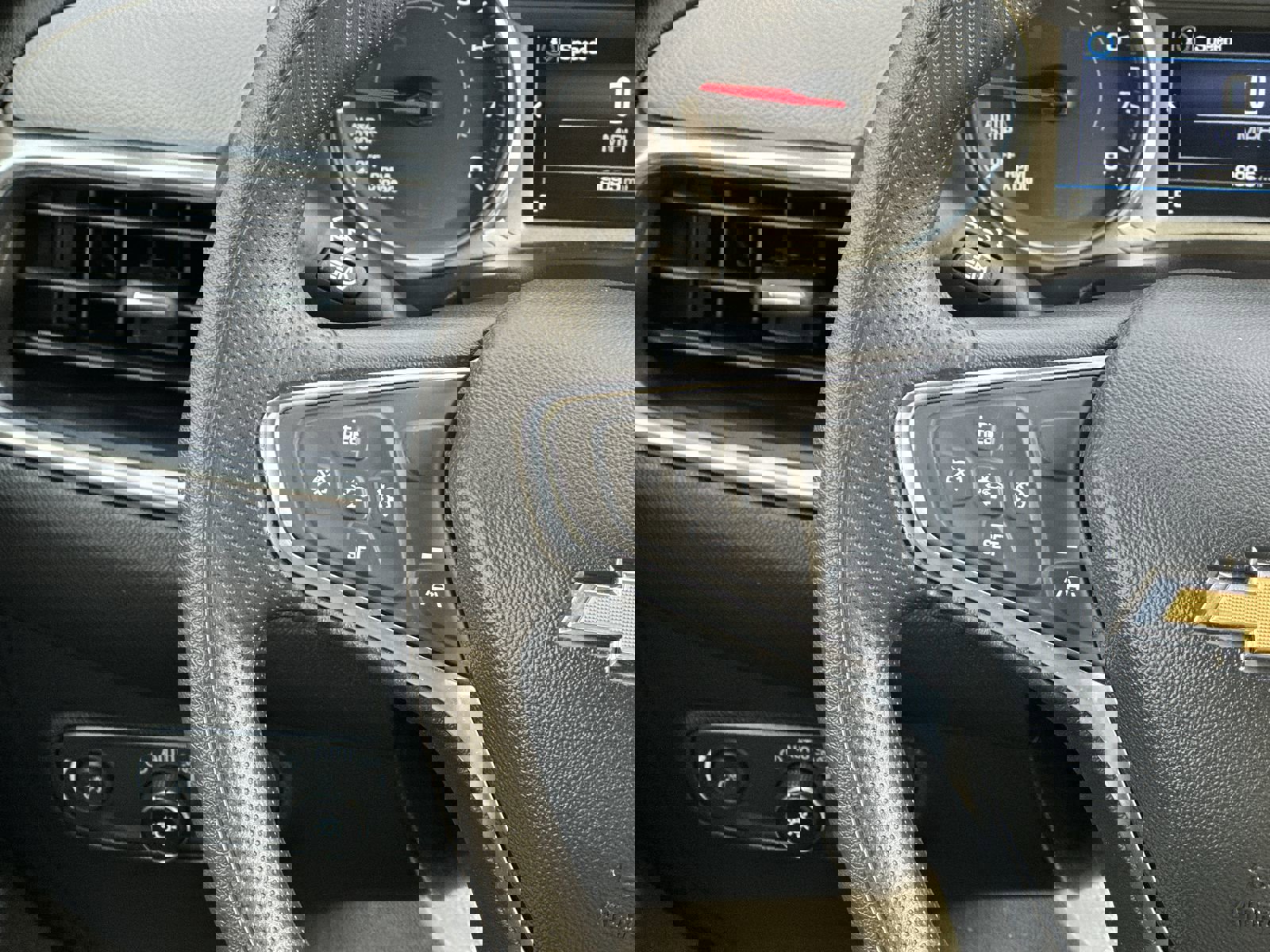 Certified 2024 Chevrolet Equinox LS w/ LS Convenience Package image 20