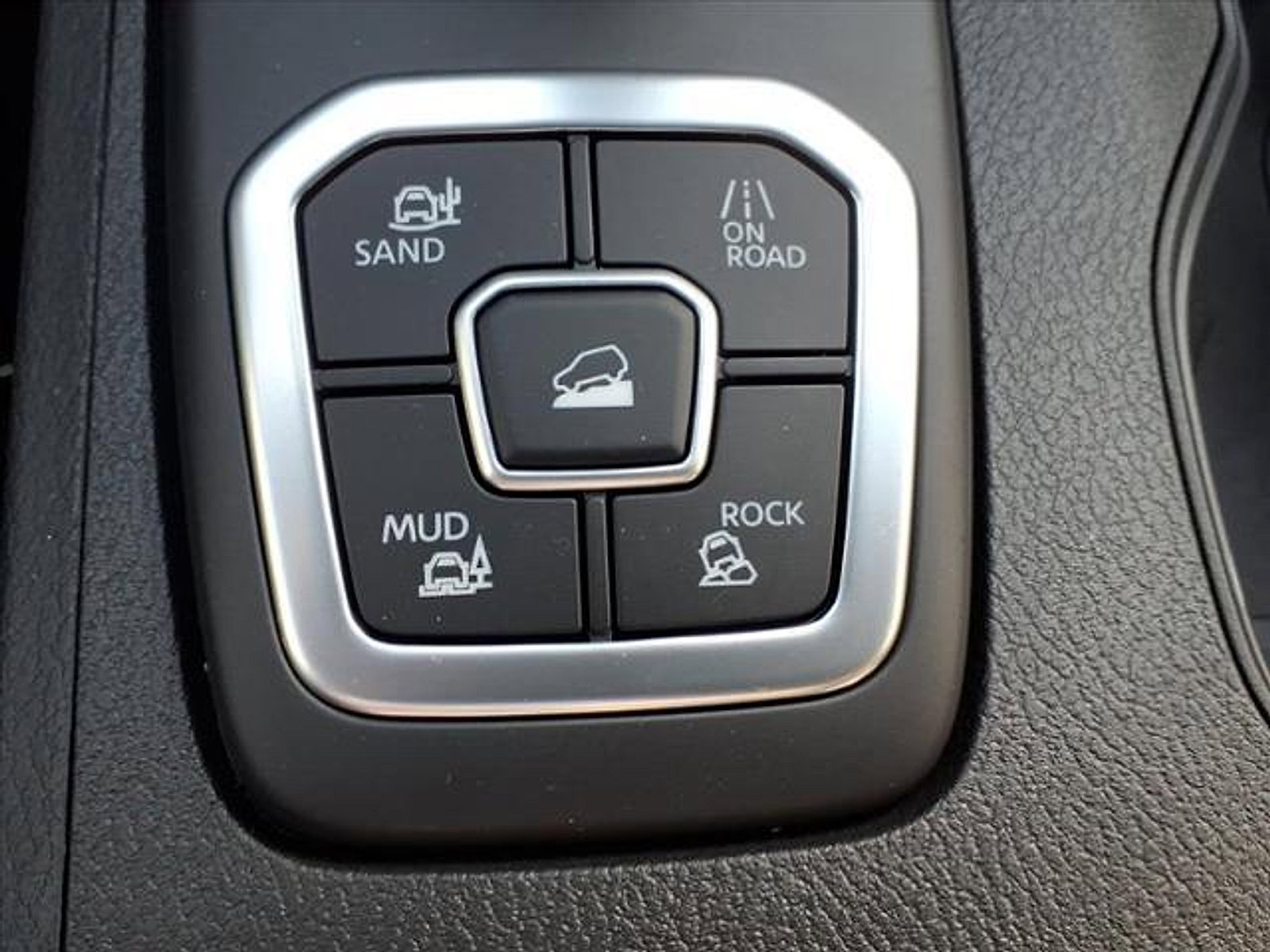 New 2026 Nissan Frontier PRO-4X w/ Pro-4x Convenience Package image 22