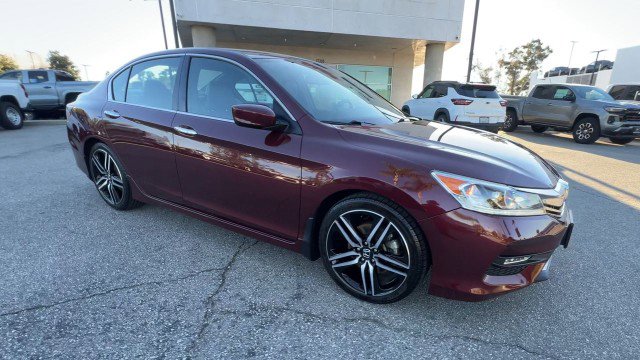 Used 2016 Honda Accord Sport image 2